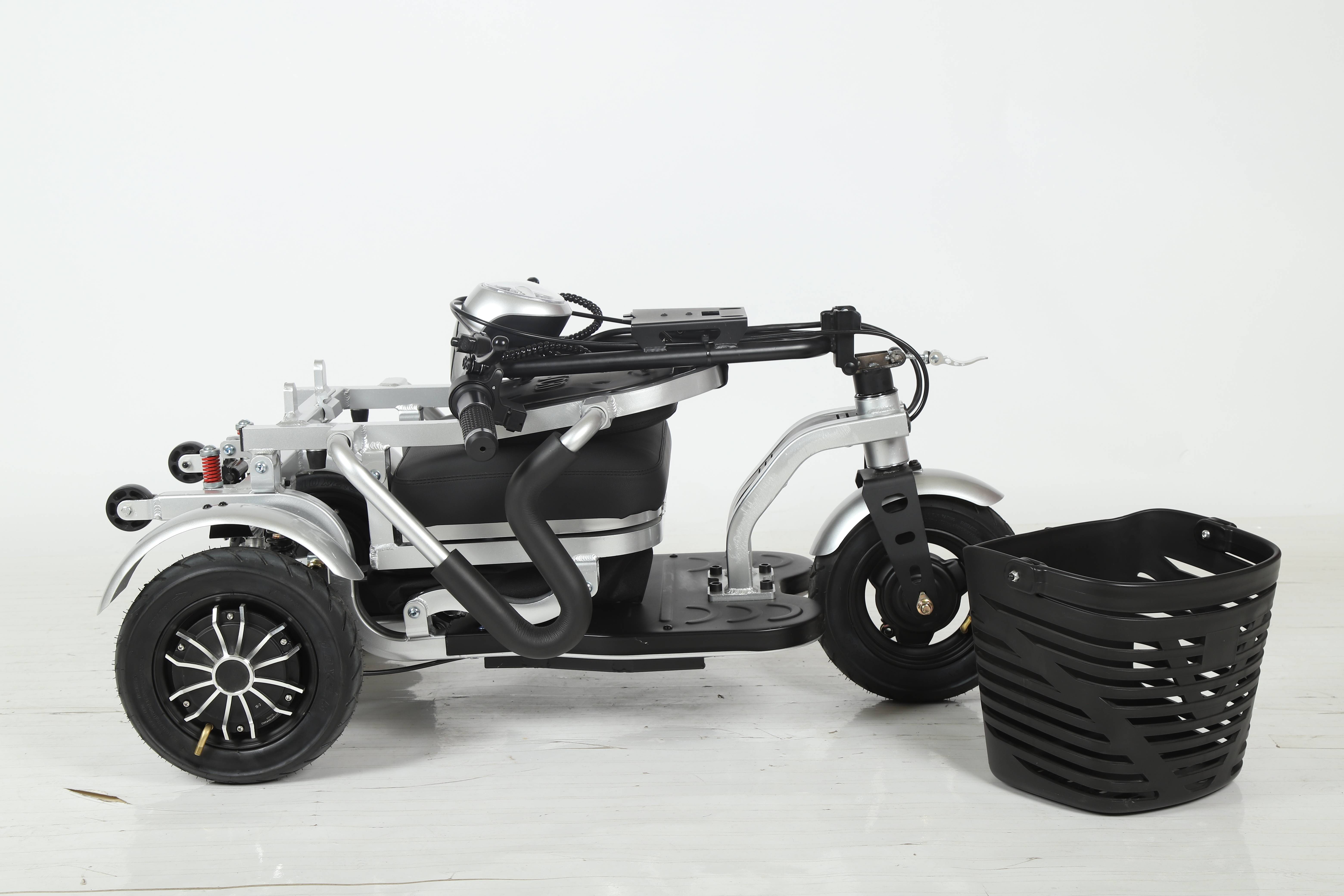 Alle Gelände bewertet Mobilitätsroller mit Trailer