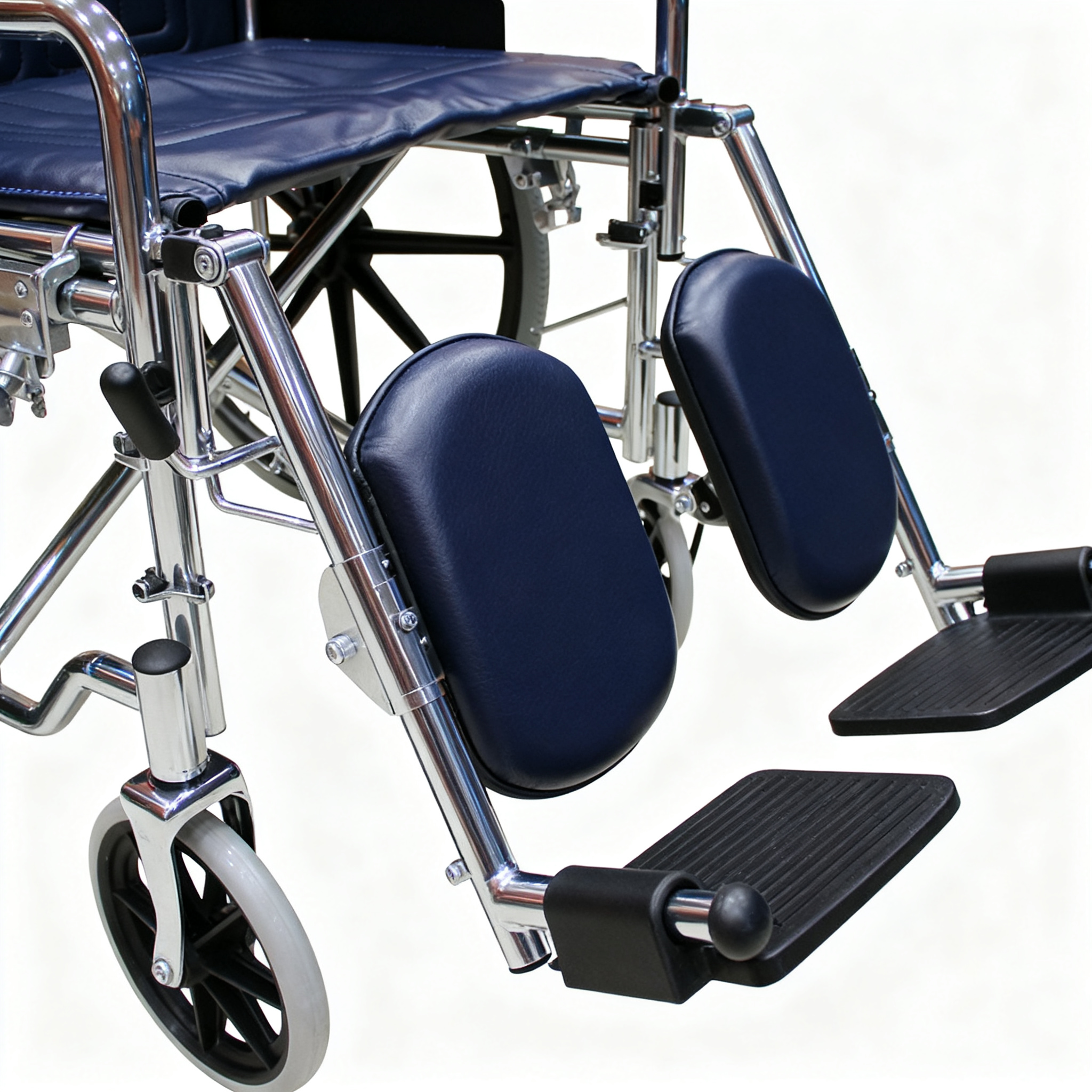 BME4618 Verchromter Bariatrie-Rollstuhl – 200 kg schwere Mobilität