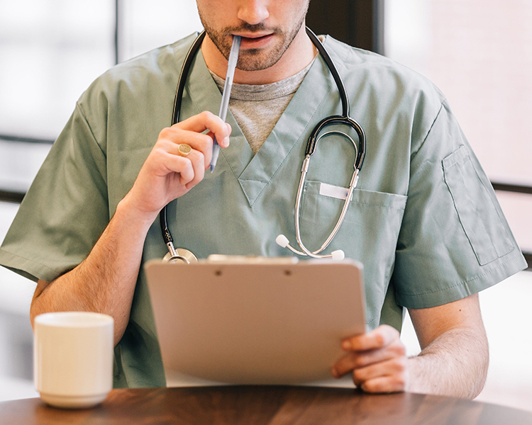 Angehörige der Gesundheitsberufe